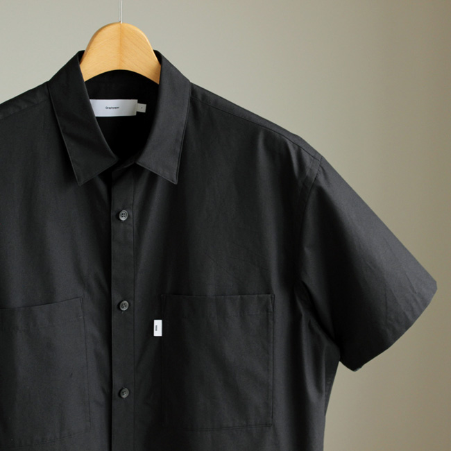 Graphpaper – Typewriter S/S Box Shirt . 綺麗でいて、ゆるやかで