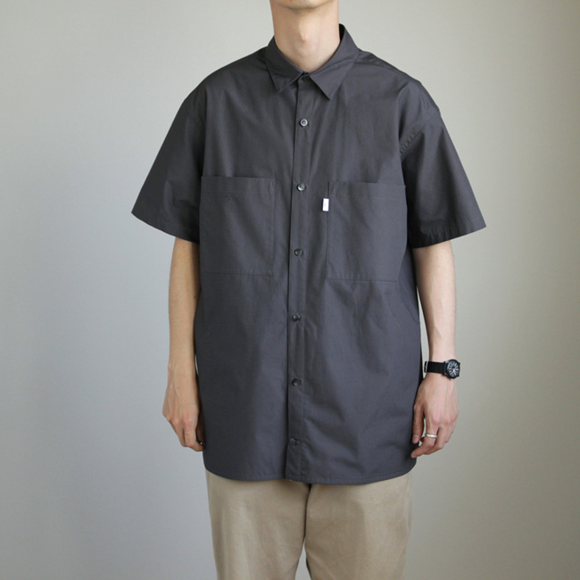 Graphpaper – Typewriter S/S Box Shirt . 綺麗でいて、ゆるやかで