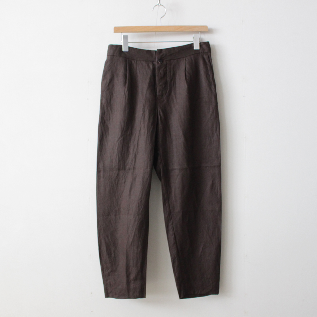 YAECA | ヤエカ [ TUCK PANTS #D.BROWN [49614] ] – 着楽（チャクラ