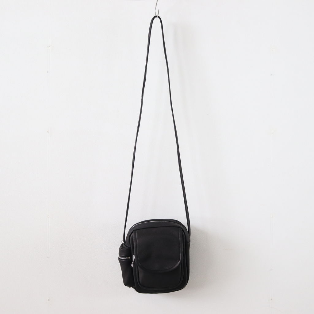 Aeta | アエタ [ DEER SHOULDER POUCH #BLACK [DA05] ] – 着楽（チャクラ/ciacura）