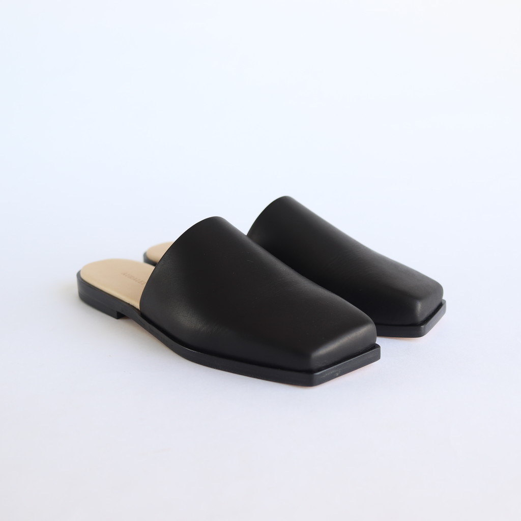 AURALEE   オーラリー [ LEATHER SQUARE SANDALS MADE BY FOOT THE